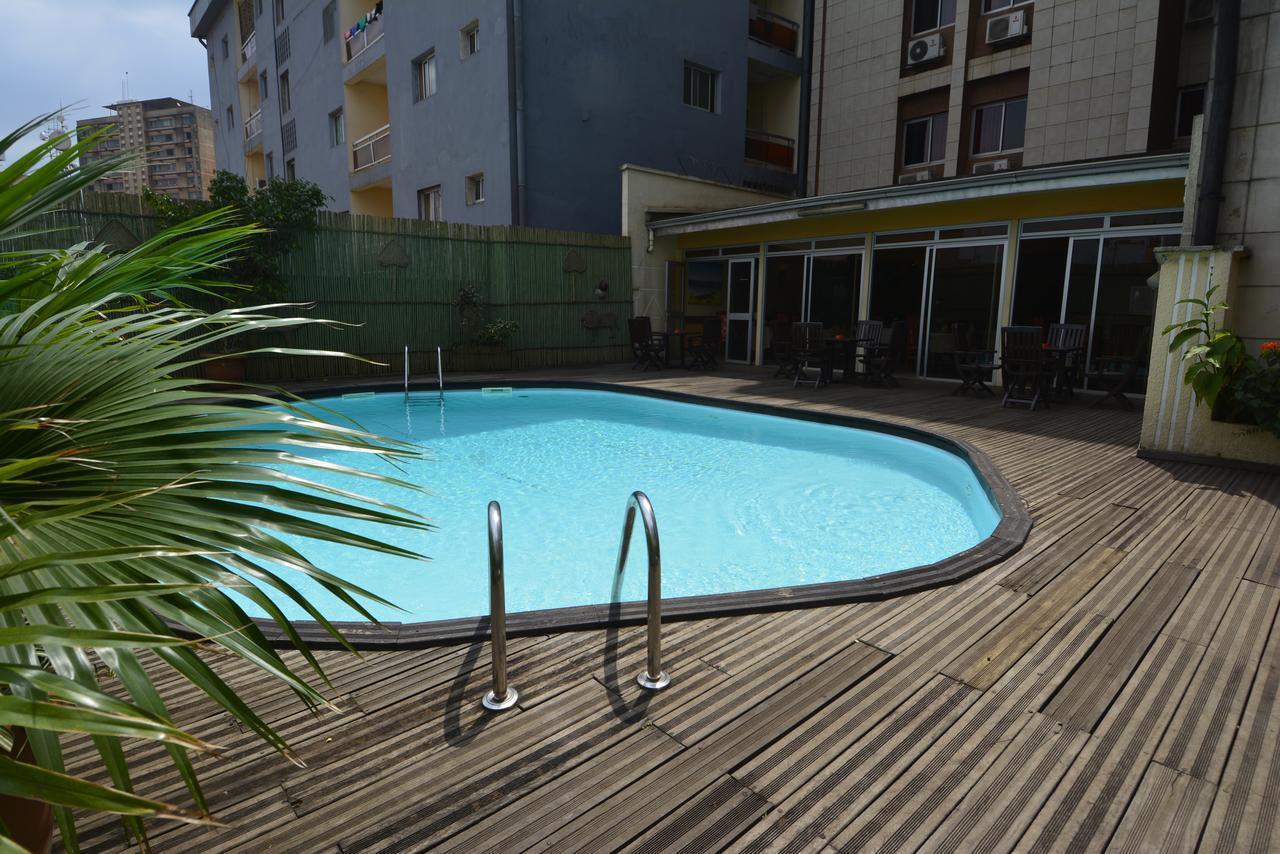 Merina Hotel Yaoundé Exterior foto